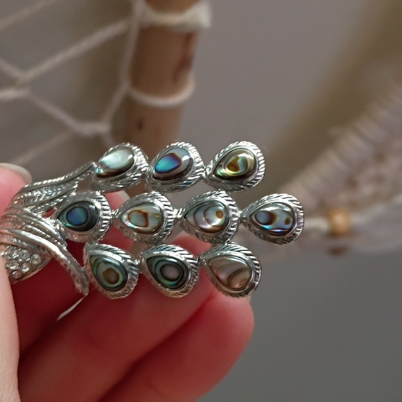 Abalone Peacock Necklace - Picture 4 of 4